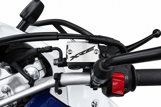PROTECTOR BOMBA FRENO DELANTERO HONDA XRE 190/300