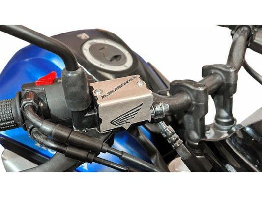 PROTECTOR BOMBA FRENO DELANTERO HONDA TWISTER 250/300