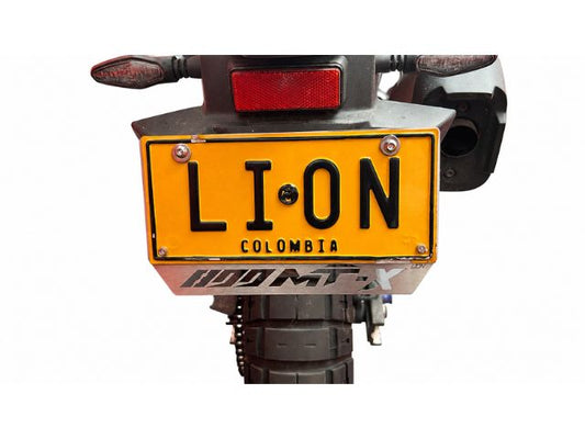 PORTA PLACA CF MOTO 800 MT-X