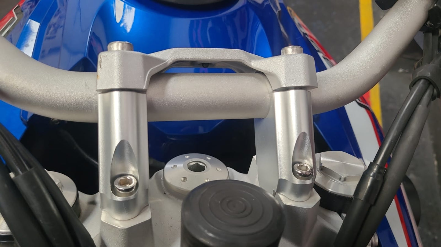 IMP0068 - ELEVADORES DE DIRECCIÓN BMW F800GS/F800R