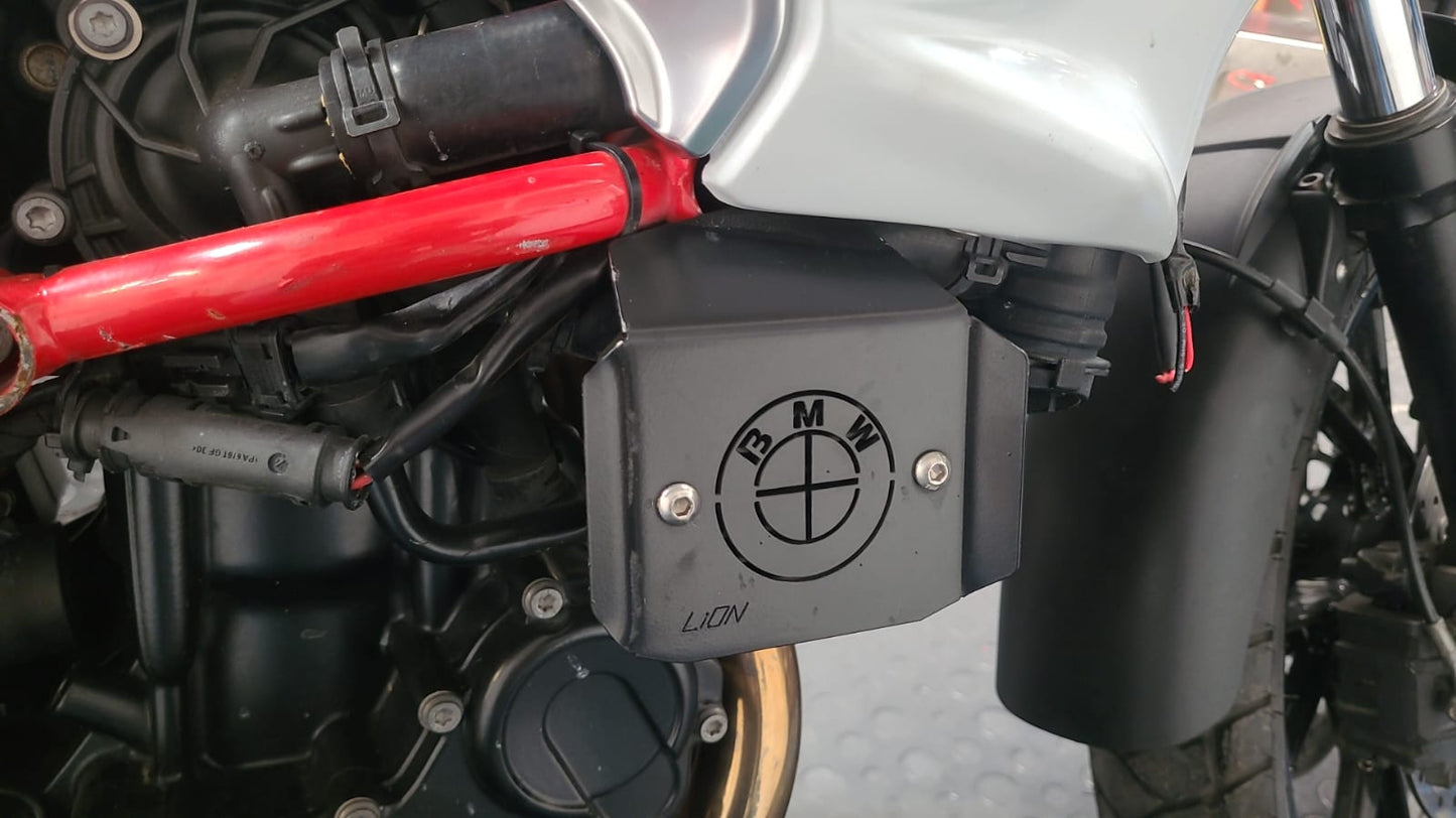 F700GSSRR - SOPORTE PARA REUBICAR REGULADOR BMW F700GS