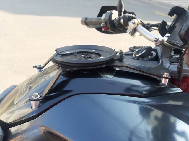 F700GSBTB - BASE PARA TANK BAG