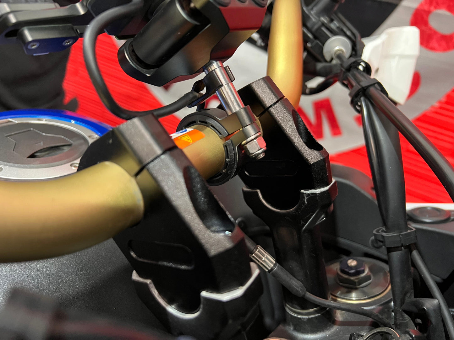 IMP0071 - ELEVADORES COMPLETOS MOTOLION 28MM