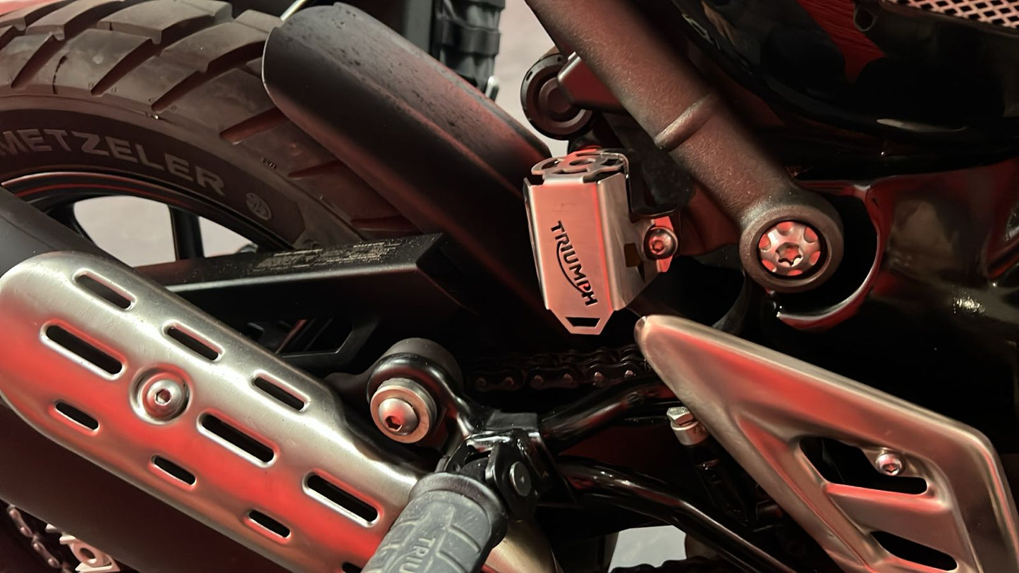 SCRAMTPRFT - PROTECTOR RECIPIENTE FRENO TRASERO