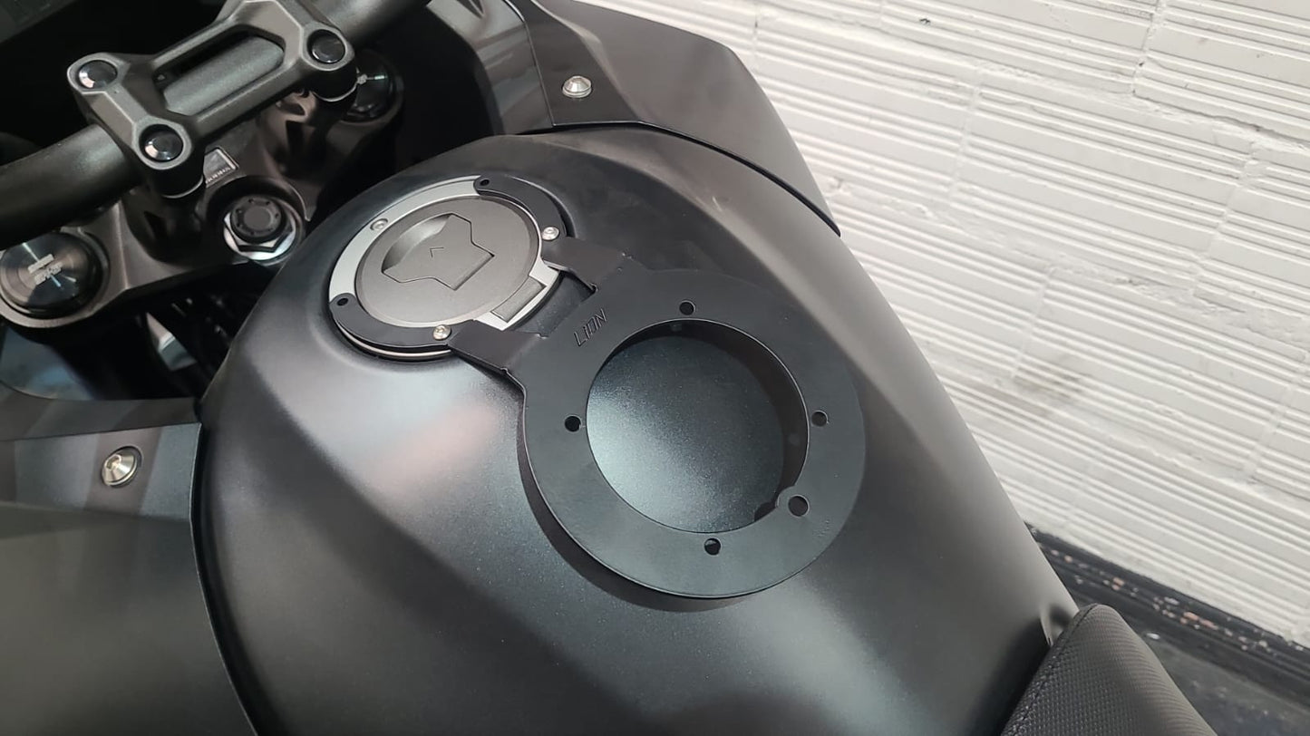 XRE3BTB - BASE PARA TANK BAG