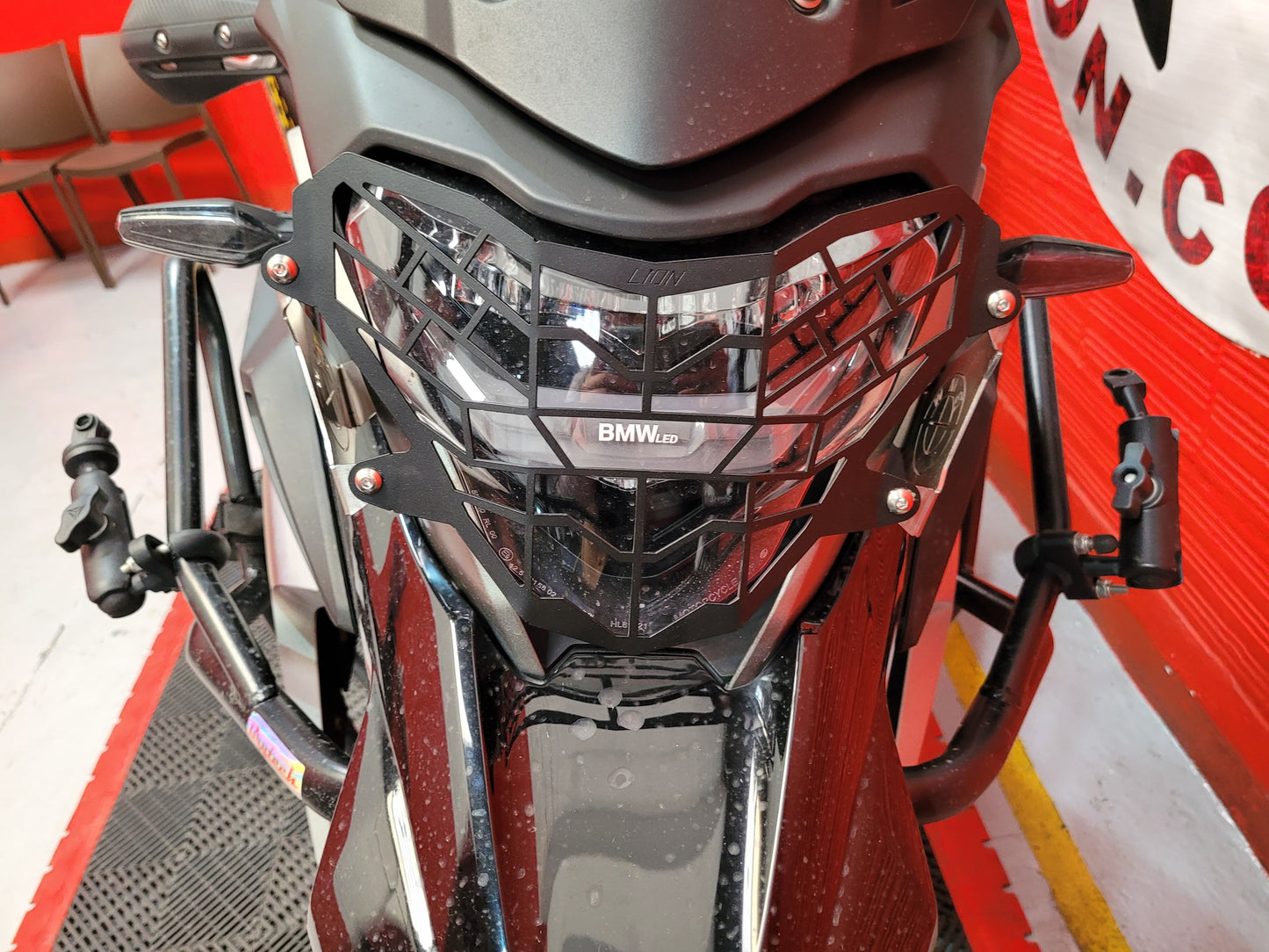 G310SPF - PROTECTOR FAROLA