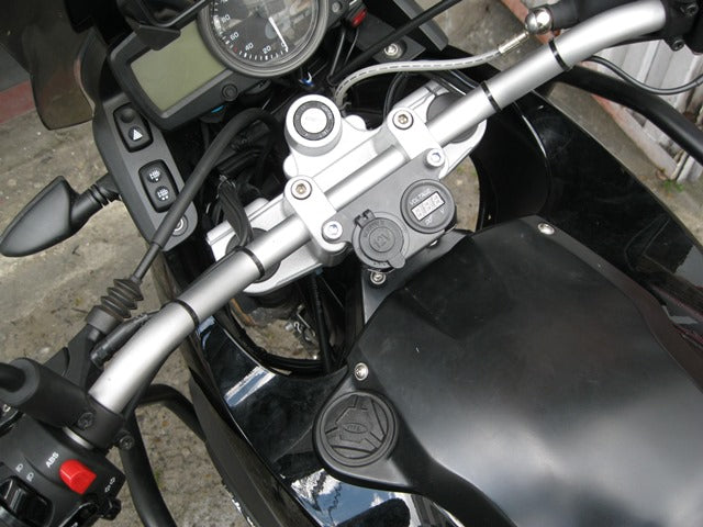 G650GSKCV - KIT CARGADOR Y VOLTÍMETRO BMW G650GS