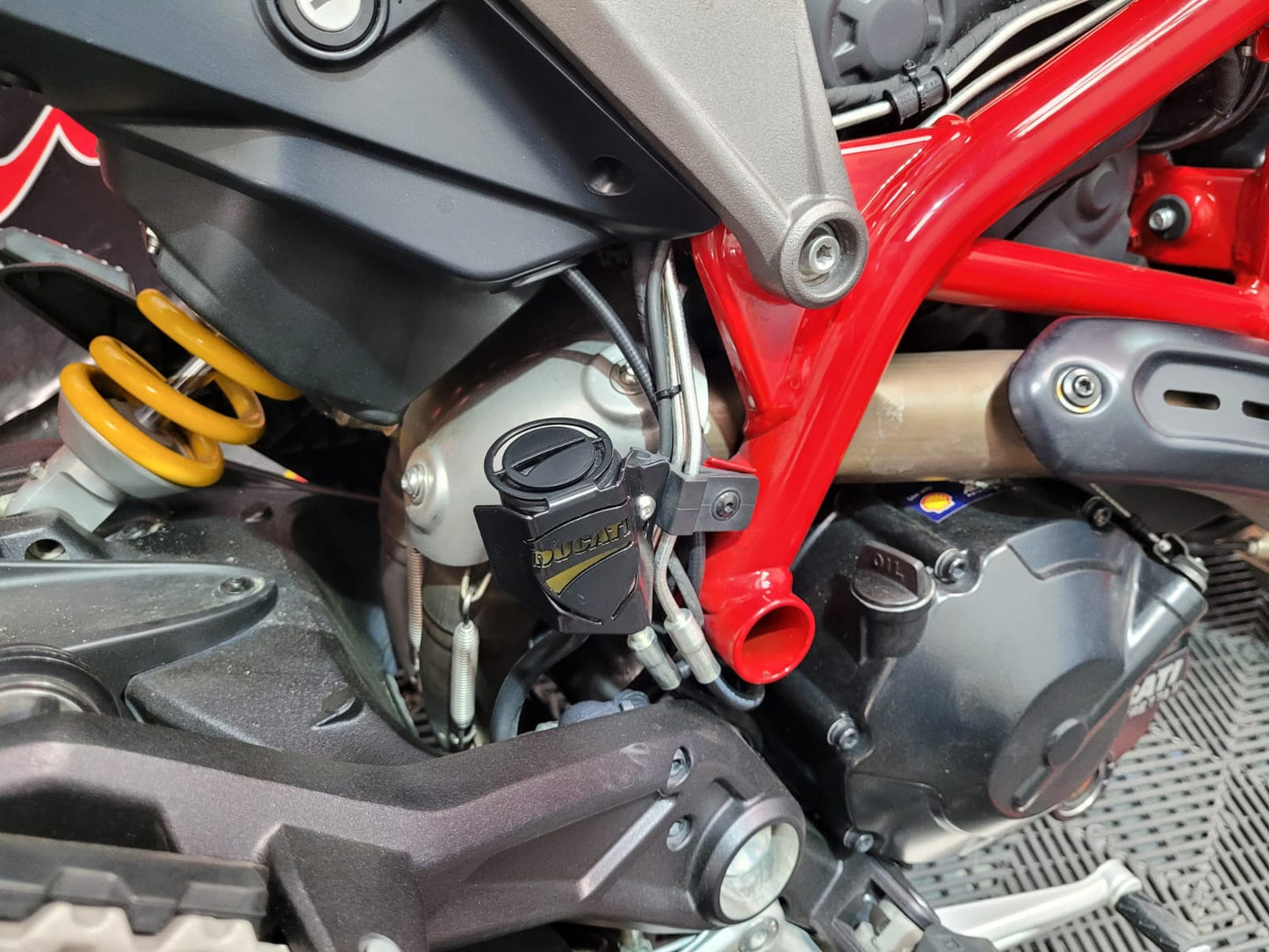 HIPERPRFT - PROTECTOR RECIPIENTE FRENO TRASERO