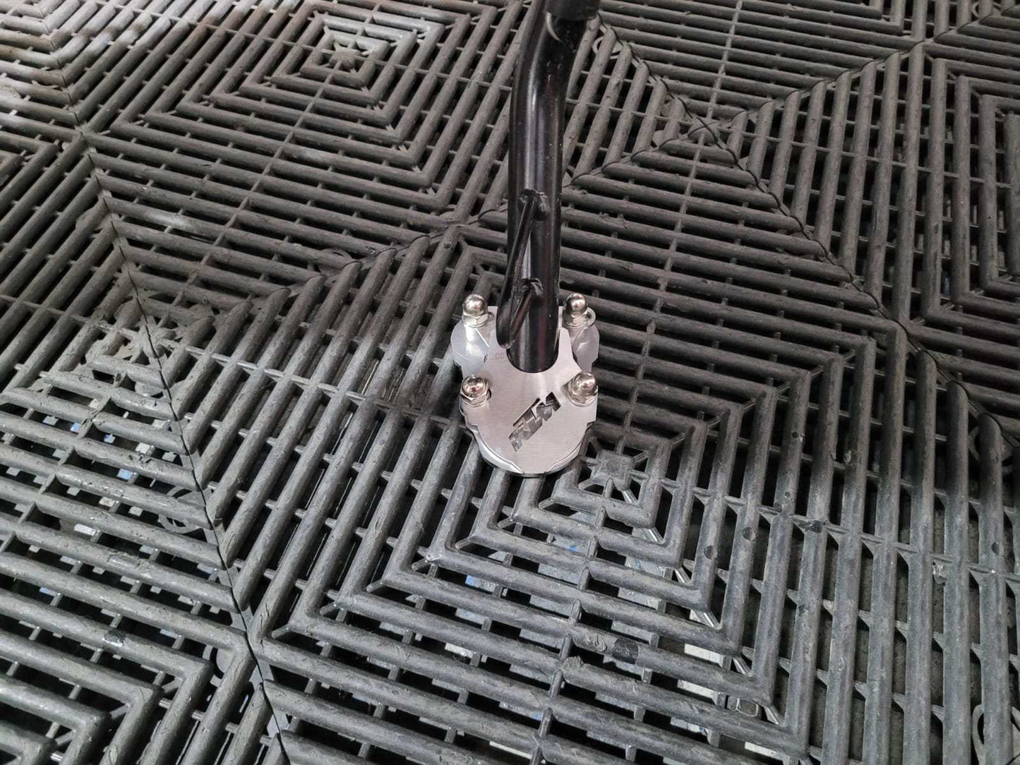 KTM200BP - BASE PATA LATERAL KTM DUKE 200 - 390 - 690 - 250NG - 200NG - 390NG - RC200 - 250ADV- 390ADV