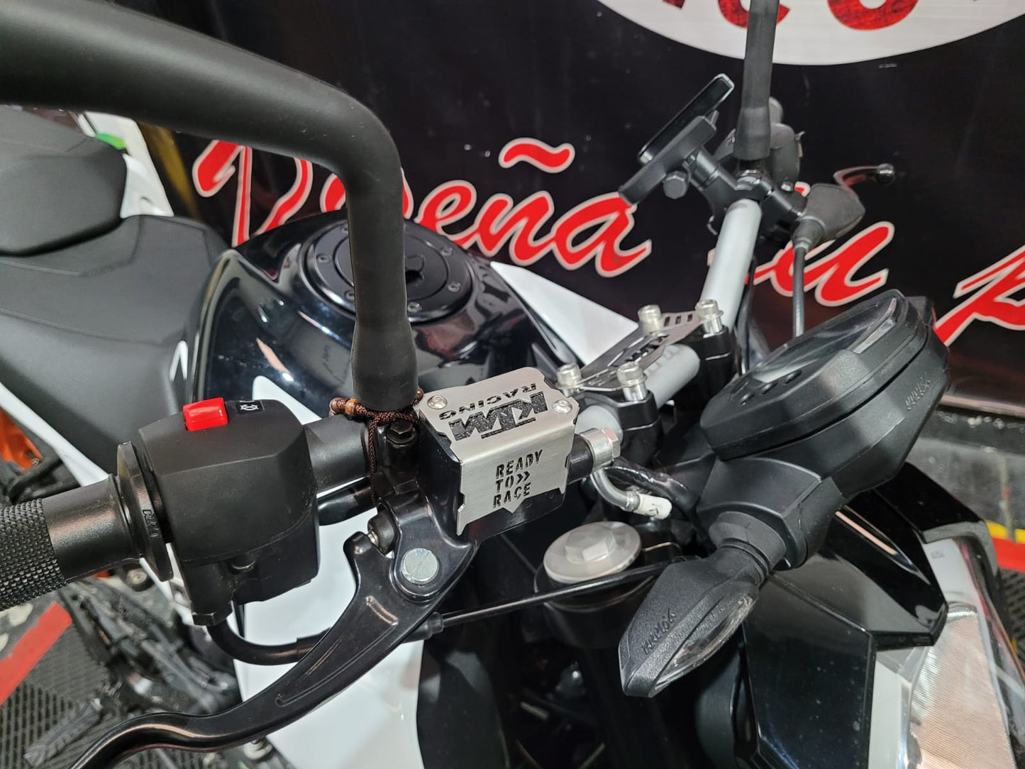 LUXURY FRONT BRAKE MASTER