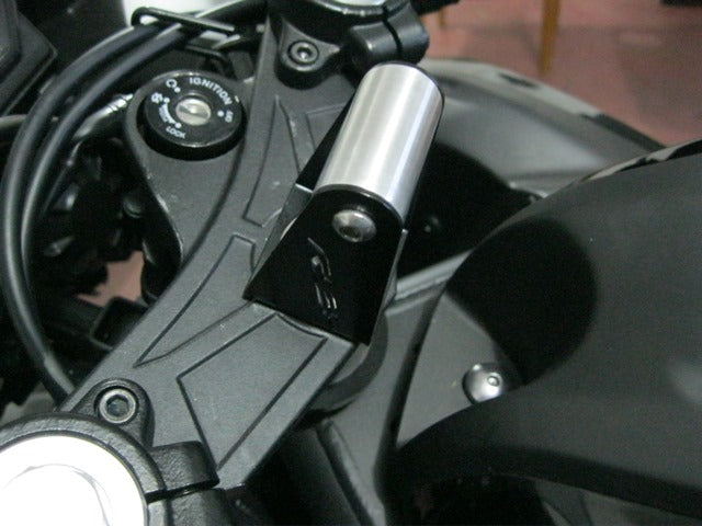 R3BG - BASE PARA GPS-CELULAR