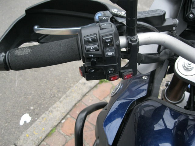 SIDE BUTTON PANEL 3P LED