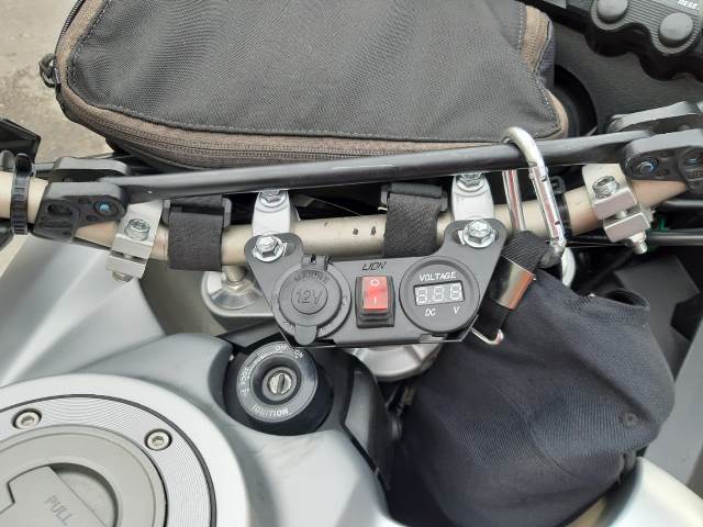 TEN660BC - BASE PARA CARGADORES