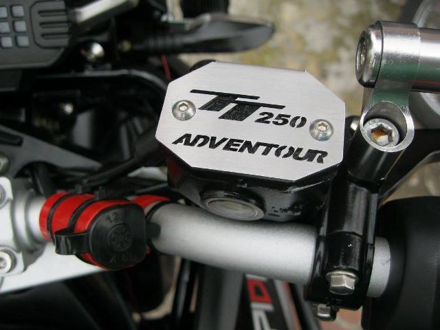 TT250LBF - LUJO BOMBA FRENO DELANTERO
