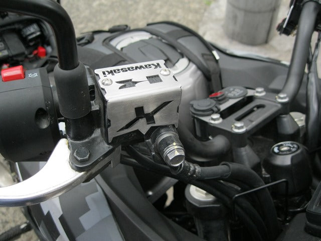 LUXURY FRONT BRAKE MASTER