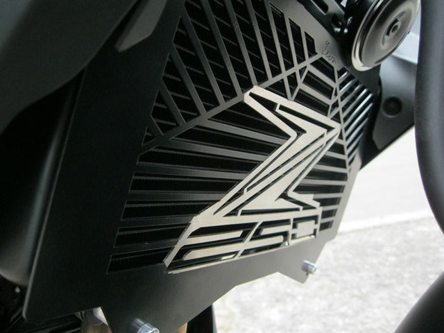 Z250PR1 - PROTECTOR RADIADOR ALTO RELIEVE (SE FABRICA POR ENCARGO)
