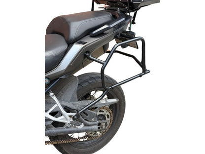 HERRAJE LATERAL BENELLI TRK 502 - 502X