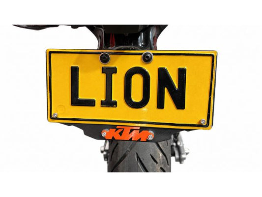 KTM200PPL - PORTA PLACA DE LUJO