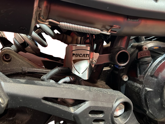 PROTECTOR RECIPIENTE FRENO TRASERO SCRAMBLER 800