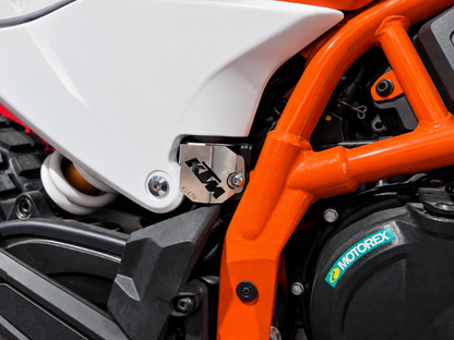 PROTECTOR RECIPIENTE FRENO TRASERO KTM 390 ADV R/X