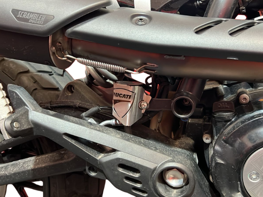 PROTECTOR RECIPIENTE FRENO TRASERO SCRAMBLER 800
