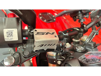 PROTECTOR BOMBA FRENO DELANTERO BAJAJ PULSAR NS 400