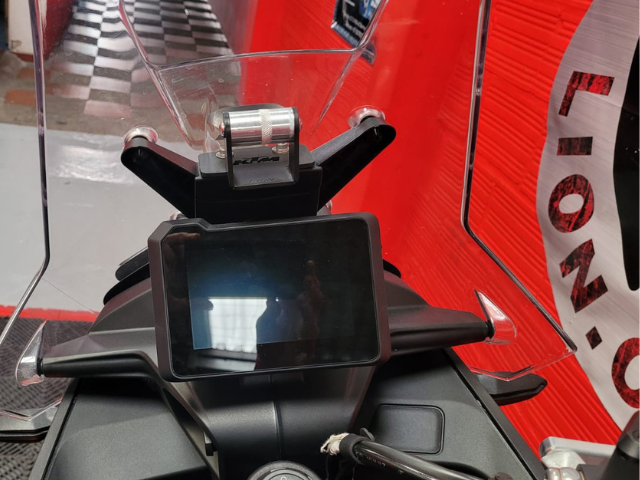 BASE FOR GPS-CELLPHONE 890 2023-UP