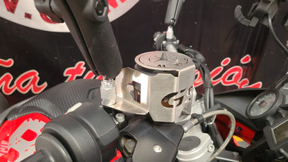 FRONT BRAKE CONTAINER PROTECTOR
