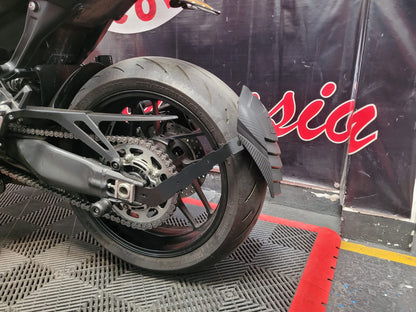 MT09GF - GUARDABARROS FLOTANTE