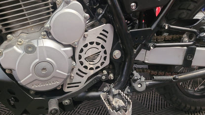 XRE3PPS - PROTECTOR PIÑON SALIDA XRE 300 - TORNADO 250