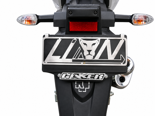 PORTA PLACA  SUZUKI GIXXER ALTO RELIEVE (SE FABRICA POR ENCARGO)