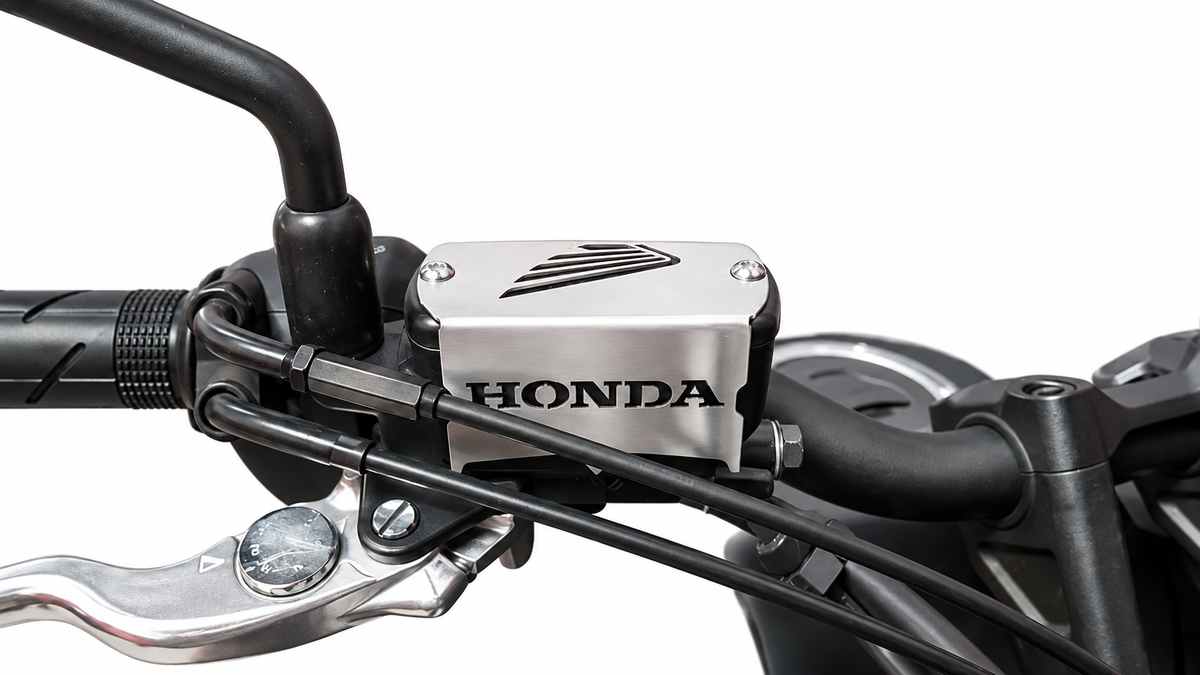 PROTECTOR BOMBA FRENO DELANTERO HONDA NC 750