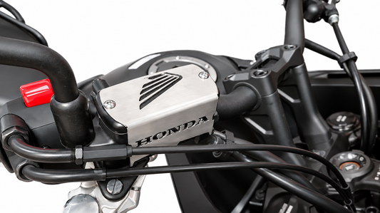 PROTECTOR BOMBA FRENO DELANTERO HONDA NC 750