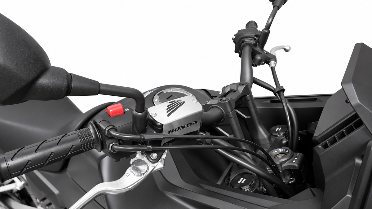PROTECTOR BOMBA FRENO DELANTERO HONDA NX 500