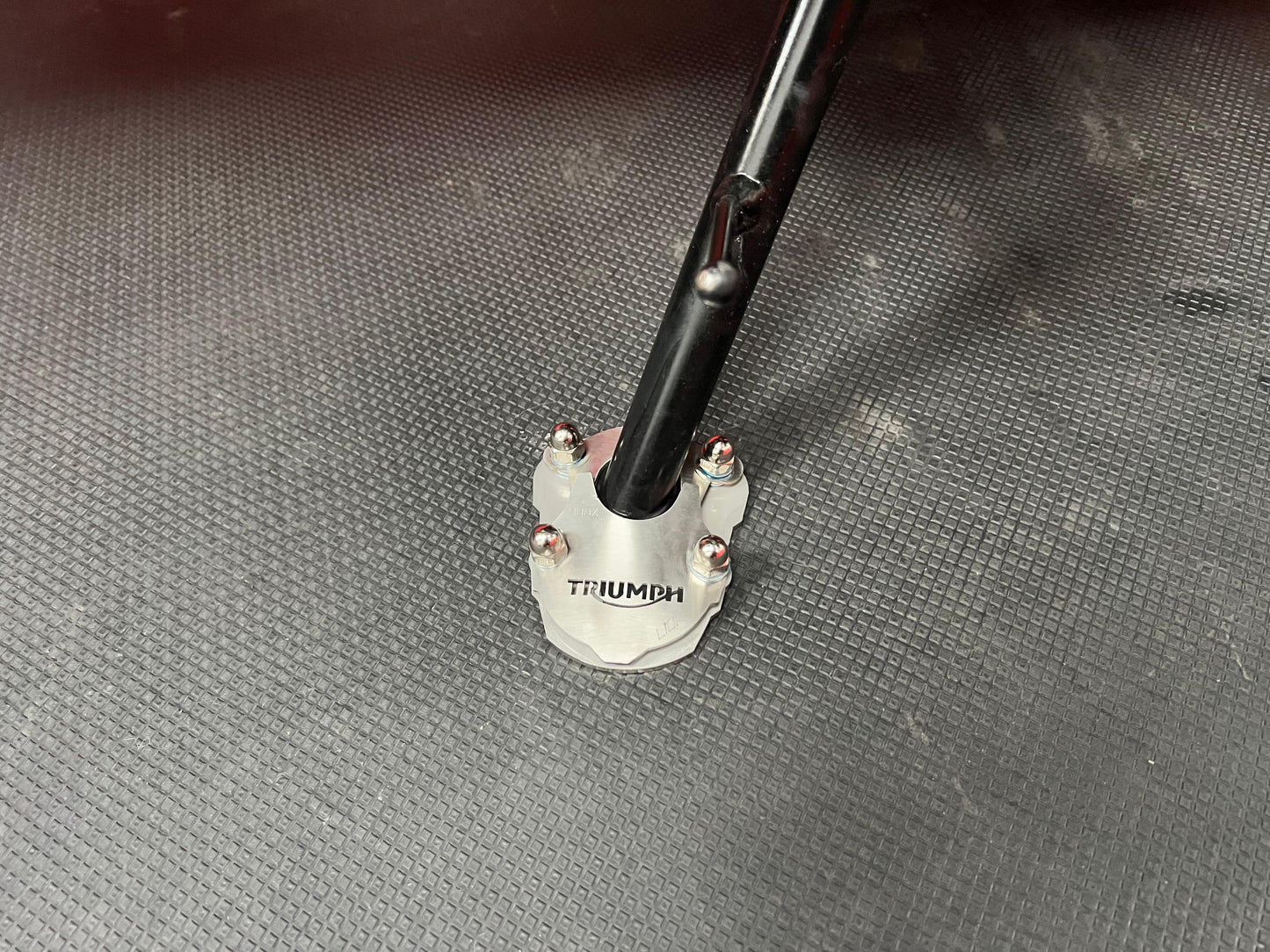 SIDE LEG BASE