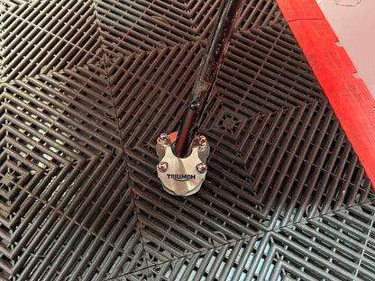 BASE PATA LATERAL TRIUMPH SCRAMBLER 400X