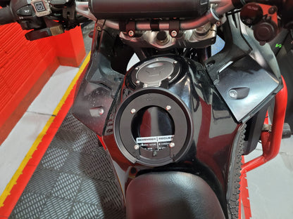 XRE3BTB - BASE PARA TANK BAG