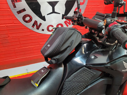 XRE3BTB - BASE PARA TANK BAG