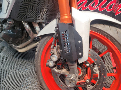 MT09PBT - PROTECTORES BARRAS TELESCÓPICAS MT09 2014-2016 / 2017 UP