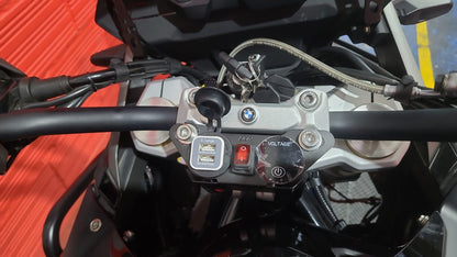 G310KCV - KIT PARA CARGADOR Y VOLTIMETRO BMW G310GS/G310R