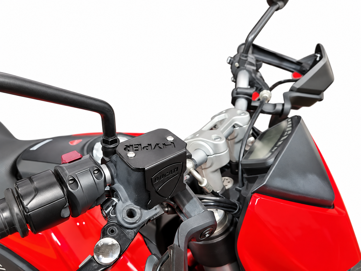 PROTECTOR BOMBA FRENO DELANTERO DUCATI HYPERMOTARD 950