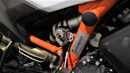 790ADVPRFT - PROTECTOR RECIPIENTE FRENO TRASERO