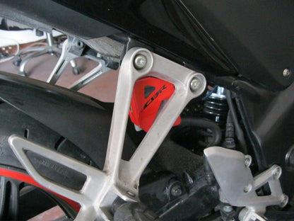 CBR250PRFT - PROTECTOR RECIPIENTE FRENO TRASERO