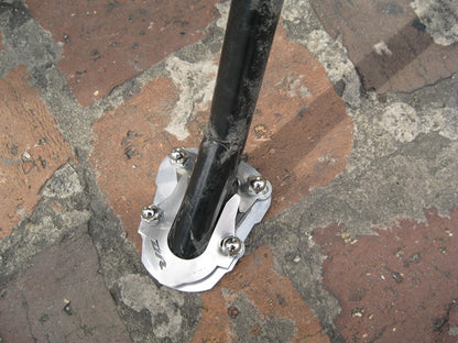 DR650BP - BASE PATA LATERAL SUSUKI DR 650