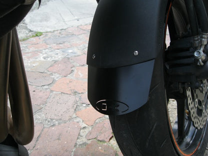 ER6N12EGD - EXTENSOR GUARDABARROS DELANTERO