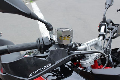 1200GSPRFD25 - PROTECTOR RECIPIENTE FRENO DELANTERO 2013-2018