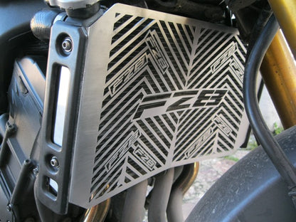 FZ8PR - PROTECTOR RADIADOR (SE FABRICA POR ENCARGO)
