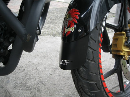 GIXEGD - EXTENSOR GUARDABARROS DELANTERO