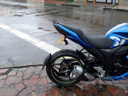 GSXS1GF - GUARDABARROS FLOTANTE