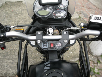 HIMAKCV - KIT PARA CARGADOR Y VOLTIMETRO ROYAL ENFIELD HIMALAYAN 411 - AKT TT ADV 250